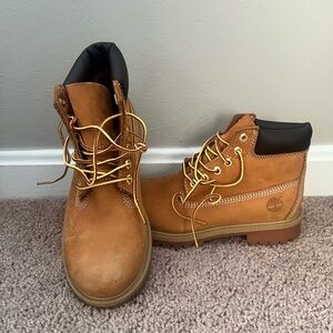 Timberland Tan Leather Lace-Up Boots